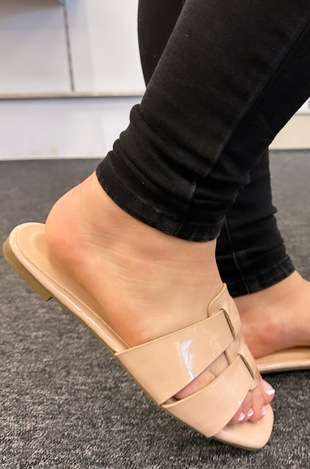 Slip On Sandals Hips Apparel 