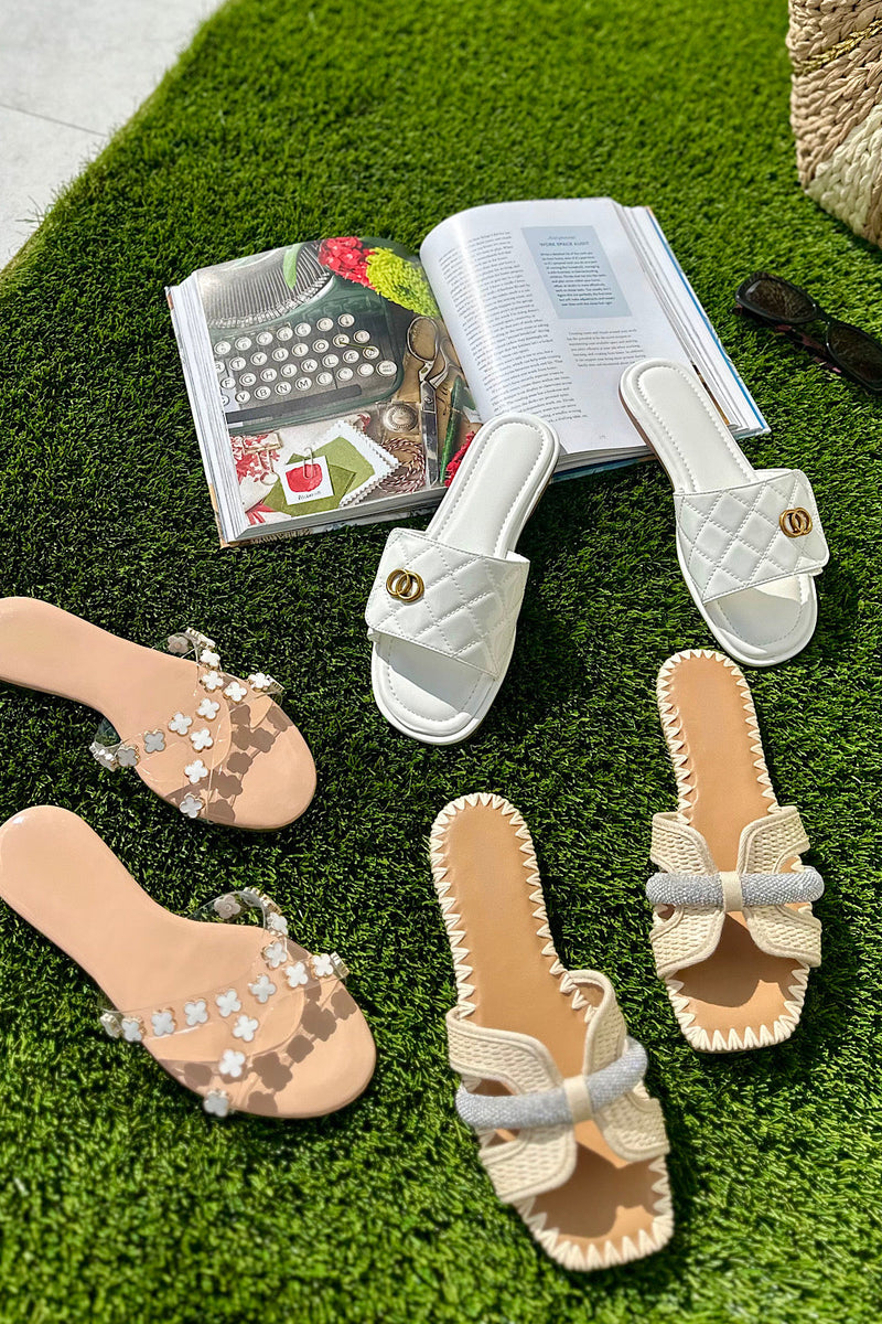 FLAT SANDALS