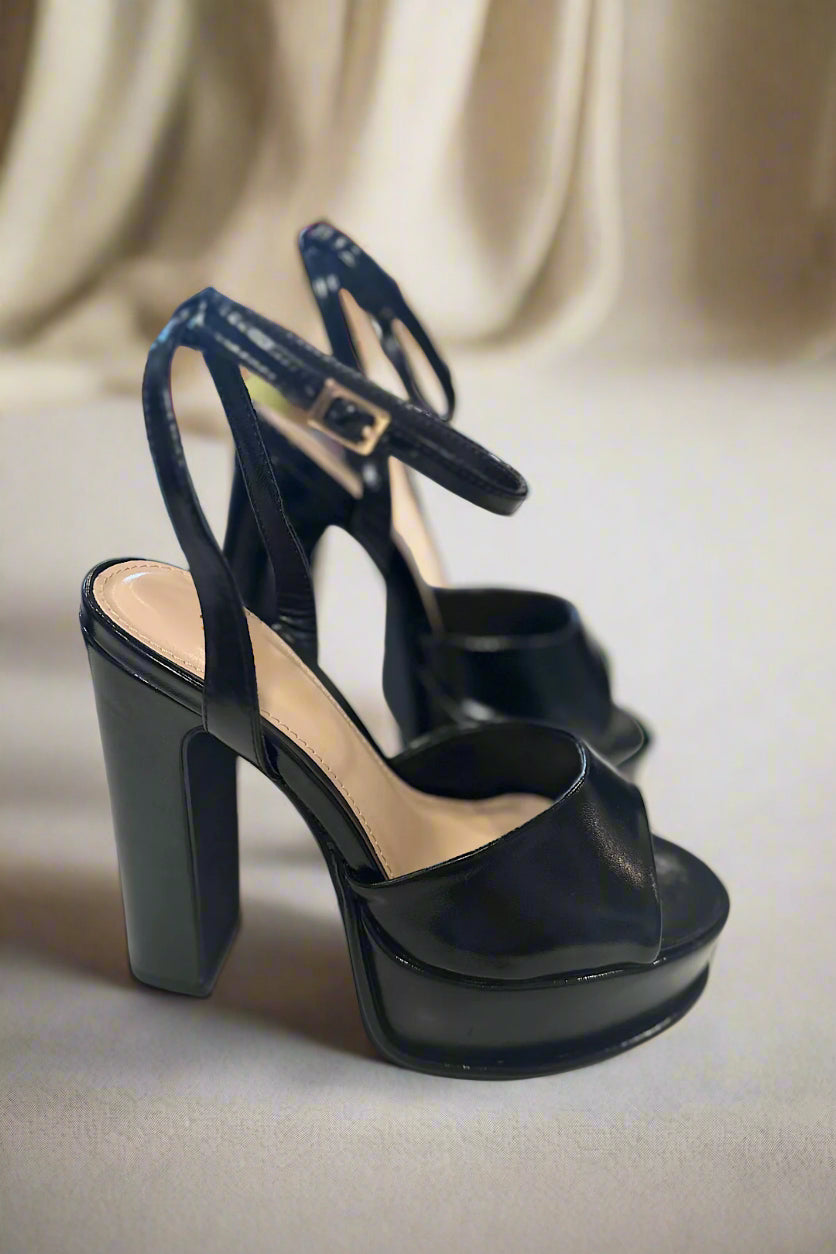 Black Platform Heel – Hips Apparel