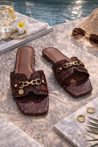 Siena Chain Detail Slides